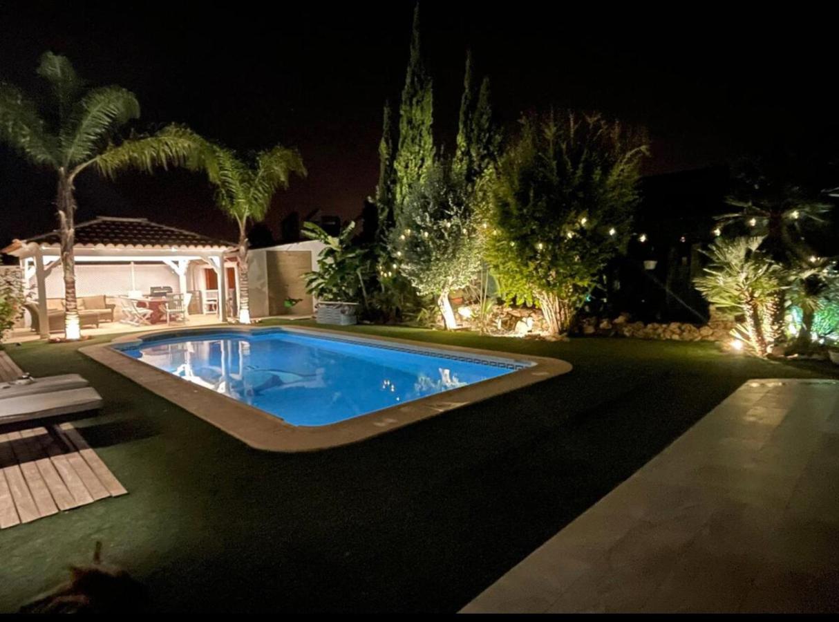 Habitación con cama extra doble más sofa cama apta hasta para 4 personas con baño privado San Vicente Raspeig Esterno foto