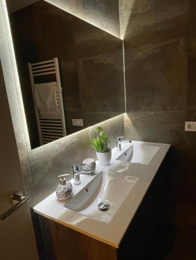 Habitación con cama extra doble más sofa cama apta hasta para 4 personas con baño privado San Vicente Raspeig Esterno foto